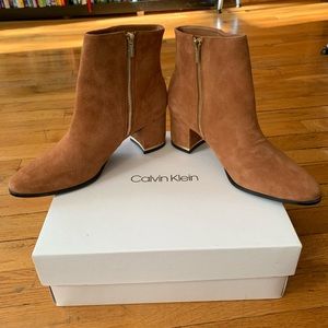 Calvin Klein Felicia bootie sz 7.5